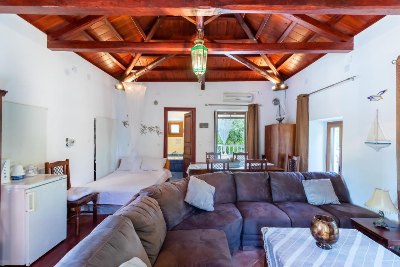 Konstantina Yard Studio Στάφυλος Εξωτερικό φωτογραφία